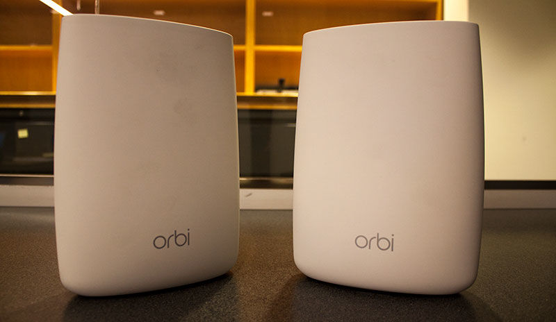 NETGEAR Orbi Pack de 2, $330 tras usar cupón de $30